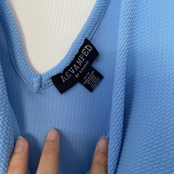 Flattering tulip hem blue dress wedding guest dress - Picture 3 of 4